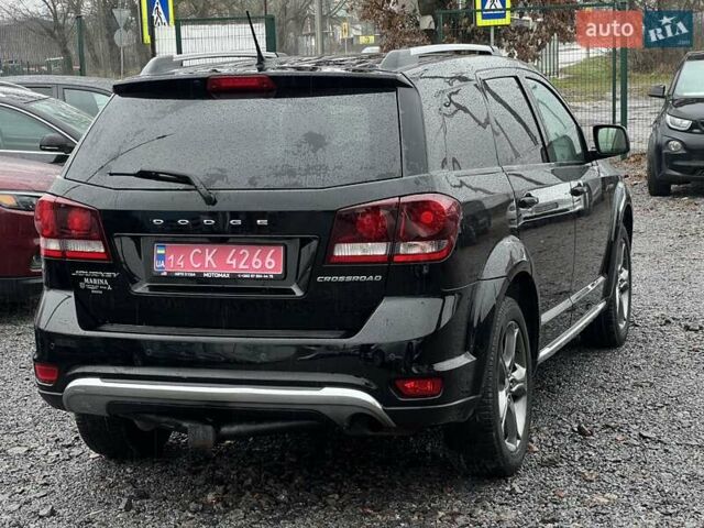 Черный Додж Джорни, объемом двигателя 2.4 л и пробегом 220 тыс. км за 11950 $, фото 1 на Automoto.ua