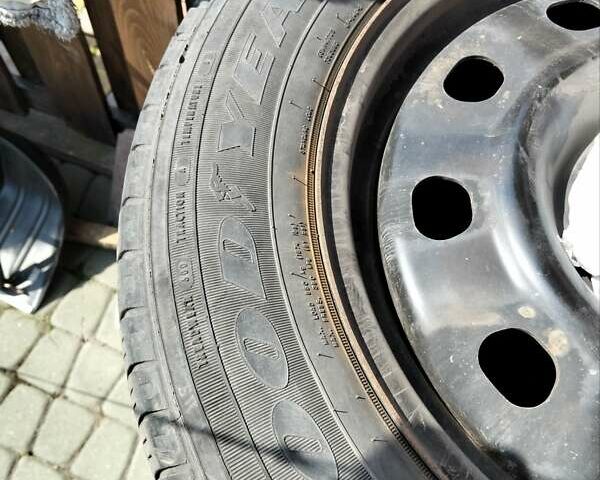 Додж Джорни 2016 в Львове на Automoto.ua Черный Додж Джорни, объемом двигателя 3.6 л и пробегом 95 тыс. км за 14000 $, фото 21 на Automoto.ua