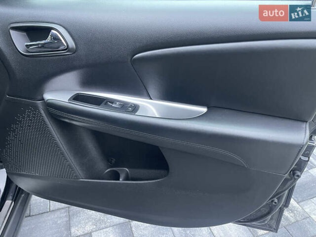 Черный Додж Джорни, объемом двигателя 2.36 л и пробегом 151 тыс. км за 12799 $, фото 18 на Automoto.ua