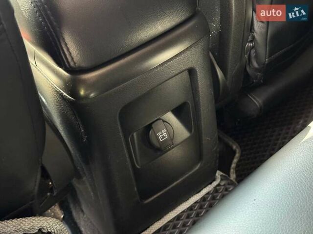 Чорний Додж Джорні, об'ємом двигуна 3.61 л та пробігом 227 тис. км за 10500 $, фото 31 на Automoto.ua