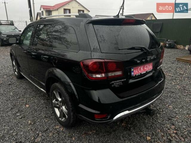 Черный Додж Джорни, объемом двигателя 2.4 л и пробегом 220 тыс. км за 11950 $, фото 2 на Automoto.ua