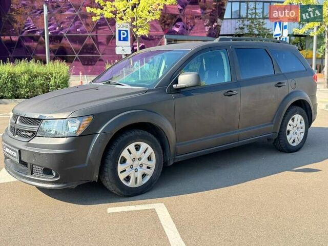 Чорний Додж Джорні, об'ємом двигуна 2.36 л та пробігом 148 тис. км за 8490 $, фото 2 на Automoto.ua