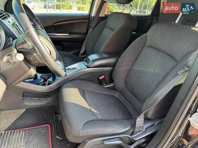 Чорний Додж Джорні, об'ємом двигуна 2.36 л та пробігом 148 тис. км за 8490 $, фото 6 на Automoto.ua