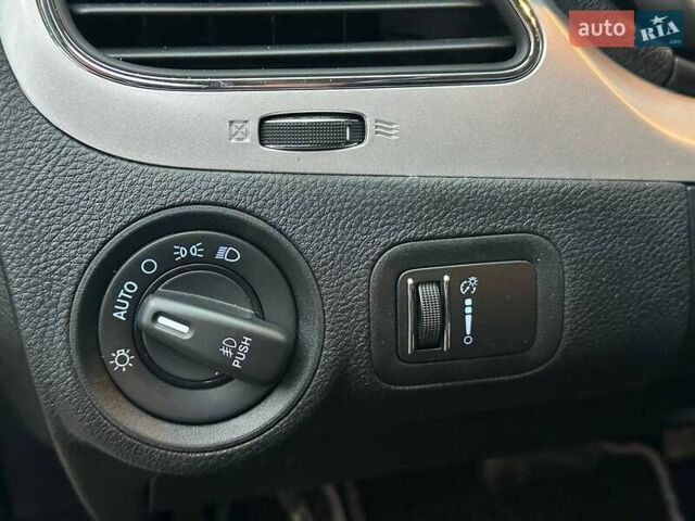 Чорний Додж Джорні, об'ємом двигуна 3.6 л та пробігом 133 тис. км за 10800 $, фото 11 на Automoto.ua