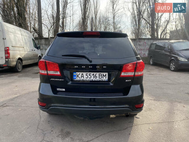 Чорний Додж Джорні, об'ємом двигуна 2.36 л та пробігом 172 тис. км за 10700 $, фото 3 на Automoto.ua