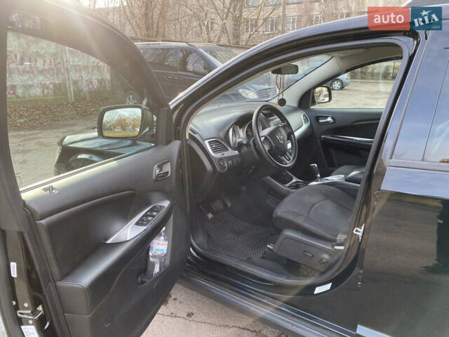 Чорний Додж Джорні, об'ємом двигуна 2.36 л та пробігом 172 тис. км за 10700 $, фото 13 на Automoto.ua