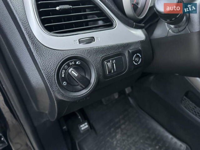 Чорний Додж Джорні, об'ємом двигуна 2.36 л та пробігом 198 тис. км за 8500 $, фото 10 на Automoto.ua