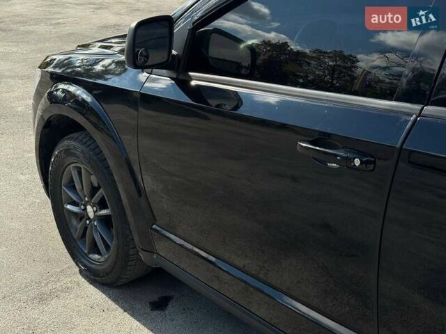 Чорний Додж Джорні, об'ємом двигуна 3.61 л та пробігом 227 тис. км за 10500 $, фото 16 на Automoto.ua