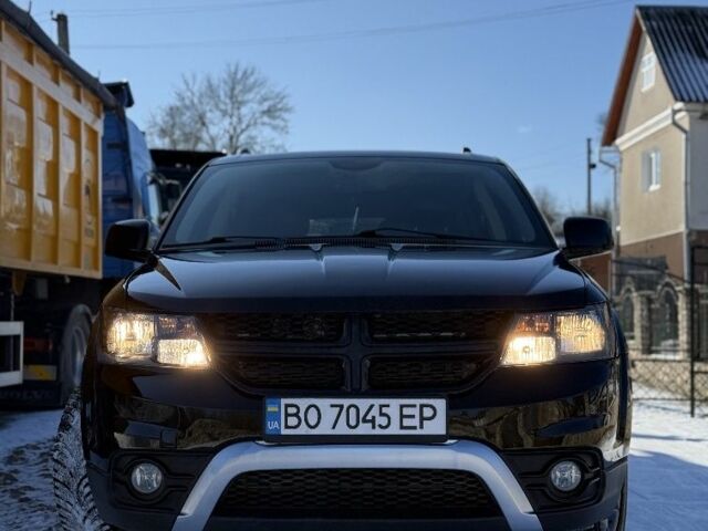 Черный Додж Джорни, объемом двигателя 2.4 л и пробегом 142 тыс. км за 11200 $, фото 1 на Automoto.ua