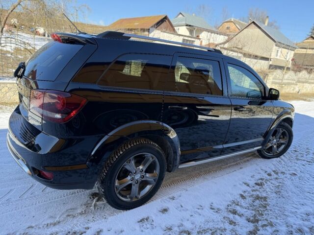 Черный Додж Джорни, объемом двигателя 2.4 л и пробегом 142 тыс. км за 11200 $, фото 4 на Automoto.ua