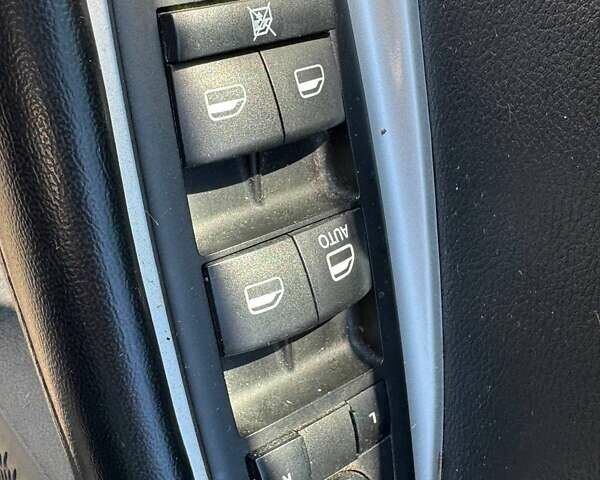 Чорний Додж Джорні, об'ємом двигуна 2.36 л та пробігом 148 тис. км за 8490 $, фото 13 на Automoto.ua