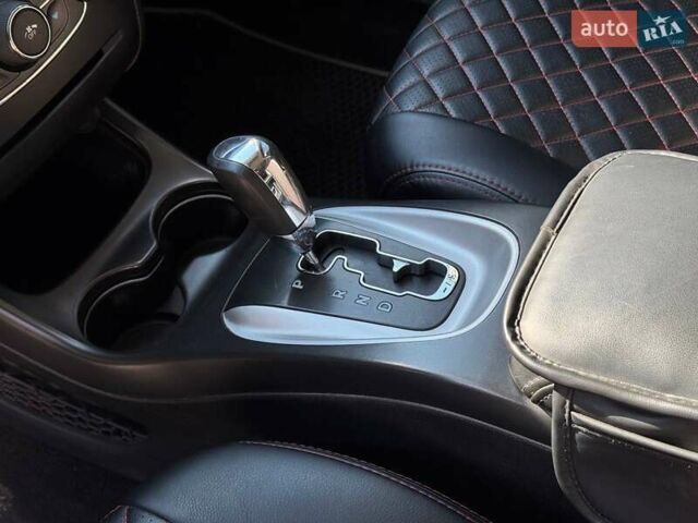 Чорний Додж Джорні, об'ємом двигуна 3.61 л та пробігом 227 тис. км за 10500 $, фото 20 на Automoto.ua