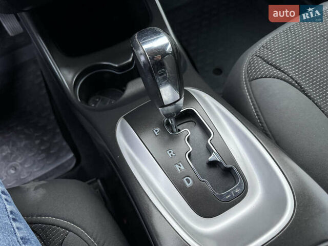 Чорний Додж Джорні, об'ємом двигуна 2.36 л та пробігом 198 тис. км за 8500 $, фото 12 на Automoto.ua