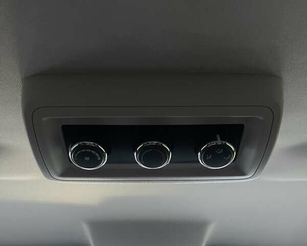 Черный Додж Джорни, объемом двигателя 2.36 л и пробегом 151 тыс. км за 12799 $, фото 15 на Automoto.ua