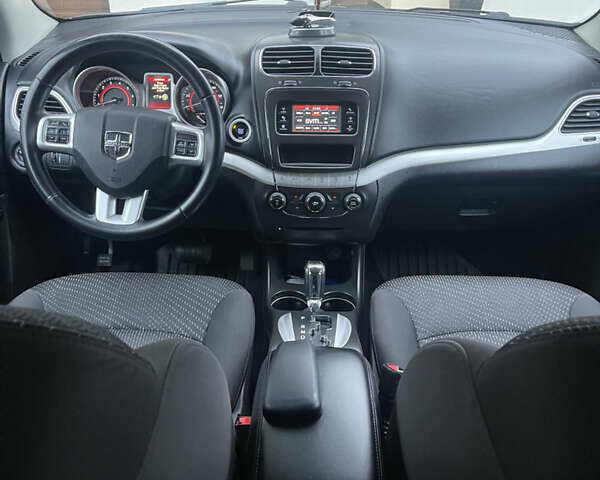 Черный Додж Джорни, объемом двигателя 2.36 л и пробегом 151 тыс. км за 12799 $, фото 10 на Automoto.ua