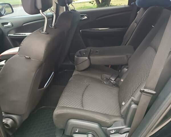 Черный Додж Джорни, объемом двигателя 2.4 л и пробегом 177 тыс. км за 12300 $, фото 10 на Automoto.ua