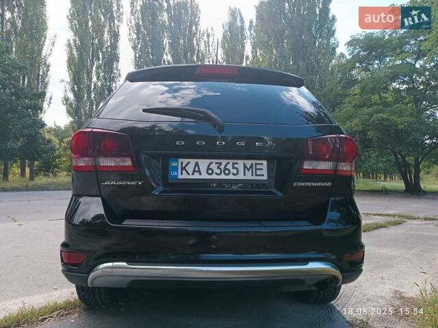 Черный Додж Джорни, объемом двигателя 2.4 л и пробегом 177 тыс. км за 12300 $, фото 5 на Automoto.ua