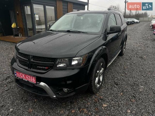 Черный Додж Джорни, объемом двигателя 2.4 л и пробегом 220 тыс. км за 11950 $, фото 3 на Automoto.ua