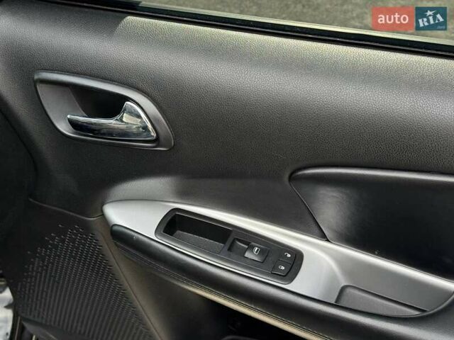 Чорний Додж Джорні, об'ємом двигуна 3.61 л та пробігом 227 тис. км за 10500 $, фото 39 на Automoto.ua