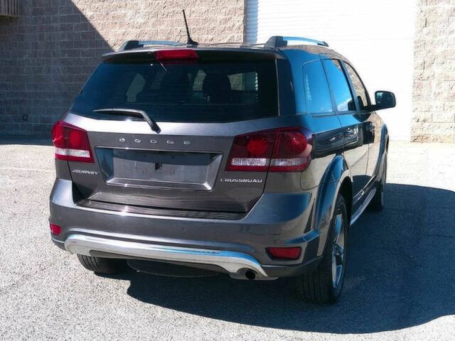 Черный Додж Джорни, объемом двигателя 2.4 л и пробегом 52 тыс. км за 7300 $, фото 3 на Automoto.ua