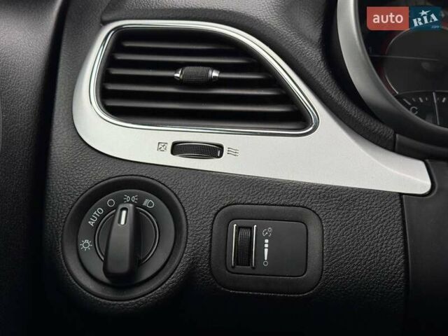 Чорний Додж Джорні, об'ємом двигуна 2.4 л та пробігом 130 тис. км за 11500 $, фото 31 на Automoto.ua