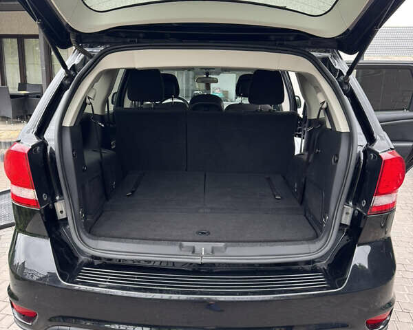 Черный Додж Джорни, объемом двигателя 3.6 л и пробегом 101 тыс. км за 12000 $, фото 11 на Automoto.ua