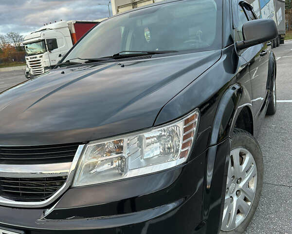 Черный Додж Джорни, объемом двигателя 2.36 л и пробегом 280 тыс. км за 11950 $, фото 8 на Automoto.ua