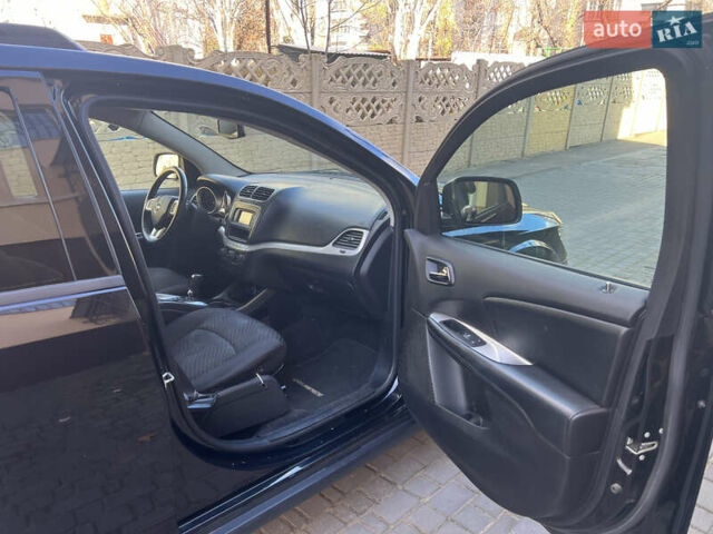 Черный Додж Джорни, объемом двигателя 2.36 л и пробегом 188 тыс. км за 10000 $, фото 9 на Automoto.ua