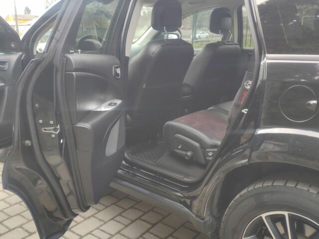 Черный Додж Джорни, объемом двигателя 0 л и пробегом 69 тыс. км за 12700 $, фото 7 на Automoto.ua