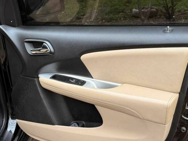 Черный Додж Джорни, объемом двигателя 2.4 л и пробегом 186 тыс. км за 13400 $, фото 15 на Automoto.ua