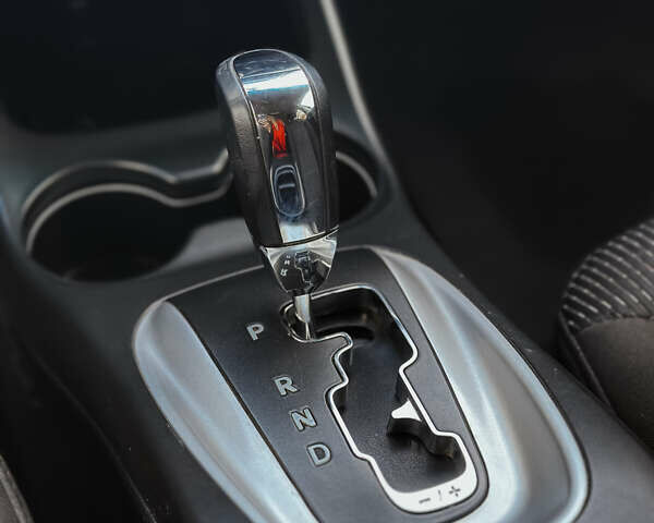 Чорний Додж Джорні, об'ємом двигуна 2.4 л та пробігом 120 тис. км за 11500 $, фото 13 на Automoto.ua