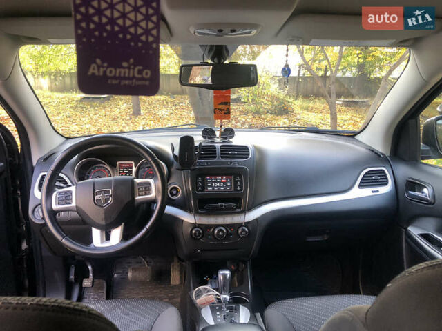 Чорний Додж Джорні, об'ємом двигуна 2.36 л та пробігом 213 тис. км за 10500 $, фото 8 на Automoto.ua