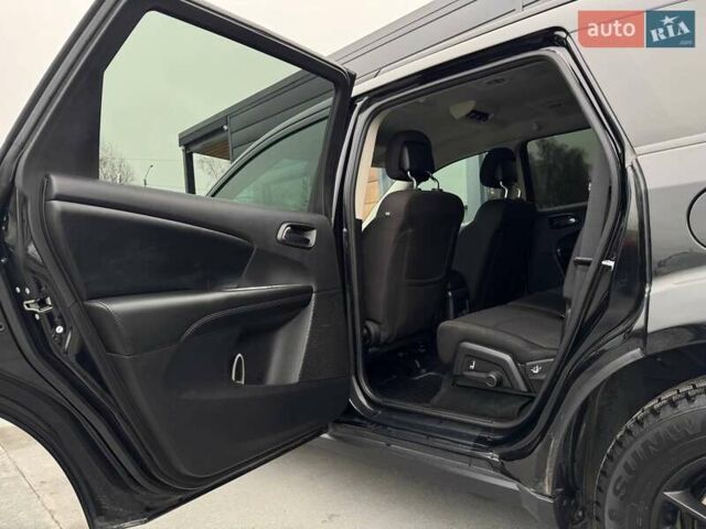 Чорний Додж Джорні, об'ємом двигуна 2.4 л та пробігом 130 тис. км за 11500 $, фото 44 на Automoto.ua