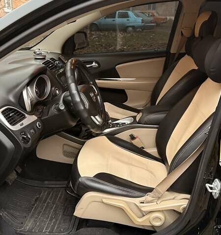 Черный Додж Джорни, объемом двигателя 2.36 л и пробегом 186 тыс. км за 13200 $, фото 1 на Automoto.ua