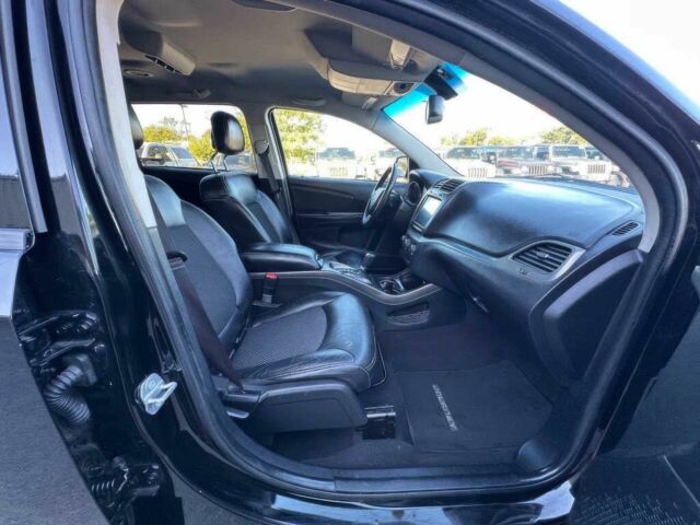 Додж Джорни 2017 в Киеве на Automoto.ua Черный Додж Джорни, объемом двигателя 2.4 л и пробегом 66 тыс. км за 3500 $, фото 7 на Automoto.ua