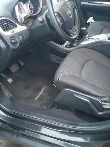 Черный Додж Джорни, объемом двигателя 2.36 л и пробегом 116 тыс. км за 14000 $, фото 5 на Automoto.ua