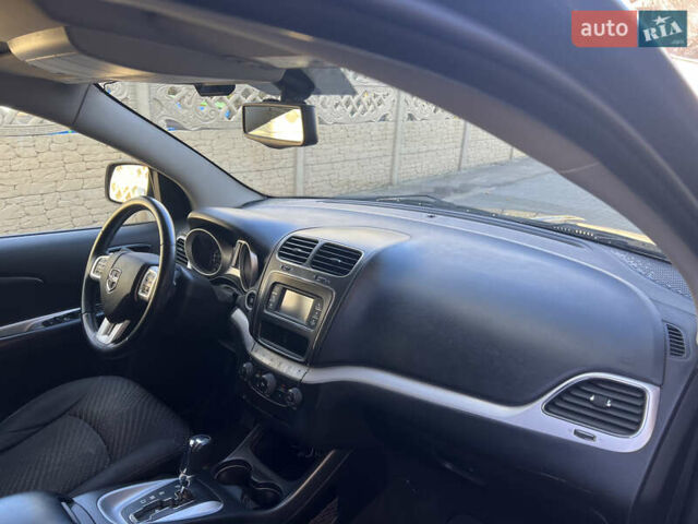 Черный Додж Джорни, объемом двигателя 2.36 л и пробегом 188 тыс. км за 10000 $, фото 8 на Automoto.ua