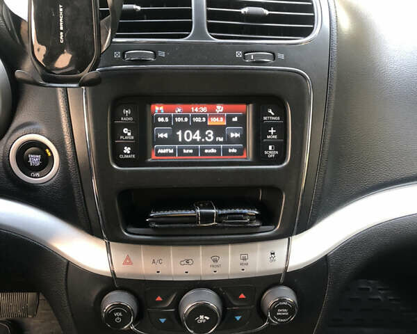 Чорний Додж Джорні, об'ємом двигуна 2.36 л та пробігом 213 тис. км за 10500 $, фото 3 на Automoto.ua