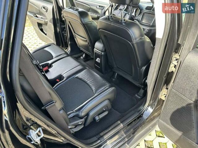 Черный Додж Джорни, объемом двигателя 2.36 л и пробегом 197 тыс. км за 13500 $, фото 24 на Automoto.ua