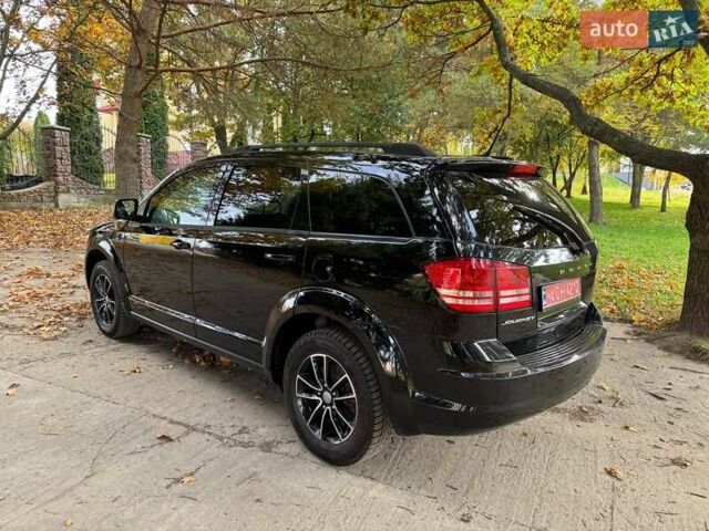 Додж Джорни 2017 в Львове на Automoto.ua Черный Додж Джорни, объемом двигателя 2.4 л и пробегом 125 тыс. км за 10800 $, фото 5 на Automoto.ua