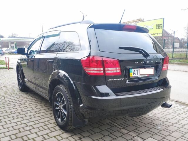 Черный Додж Джорни, объемом двигателя 0 л и пробегом 69 тыс. км за 12700 $, фото 5 на Automoto.ua