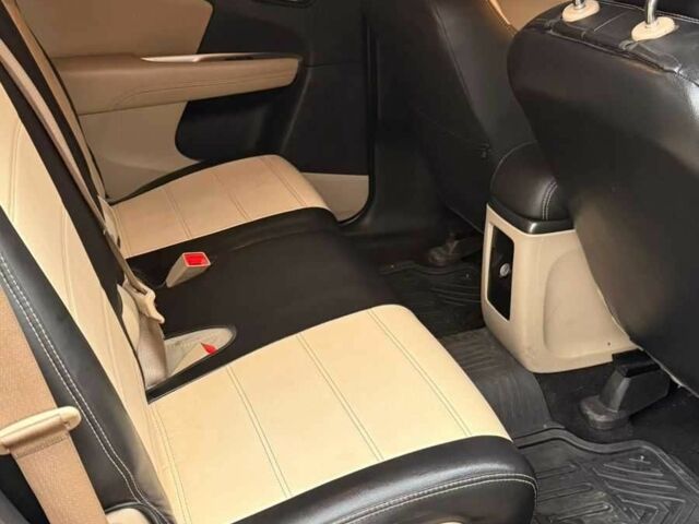 Черный Додж Джорни, объемом двигателя 2.4 л и пробегом 186 тыс. км за 13400 $, фото 11 на Automoto.ua