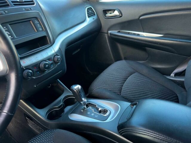 Черный Додж Джорни, объемом двигателя 2.4 л и пробегом 180 тыс. км за 12000 $, фото 18 на Automoto.ua