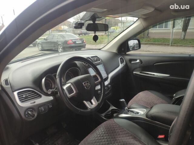 Черный Додж Джорни, объемом двигателя 0 л и пробегом 69 тыс. км за 12700 $, фото 9 на Automoto.ua