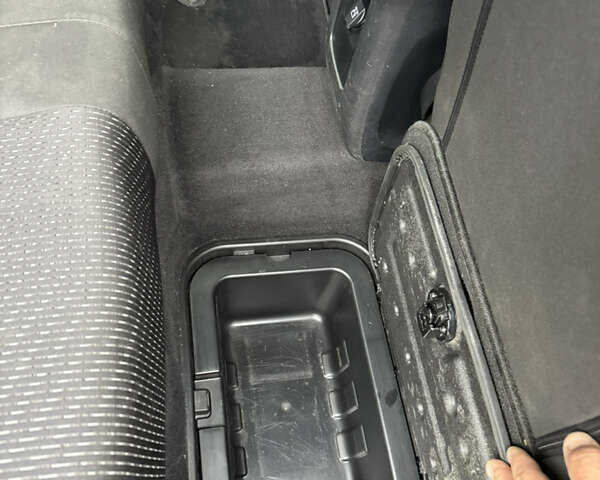 Черный Додж Джорни, объемом двигателя 3.6 л и пробегом 101 тыс. км за 12000 $, фото 15 на Automoto.ua