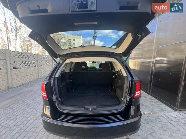 Черный Додж Джорни, объемом двигателя 2.36 л и пробегом 188 тыс. км за 10000 $, фото 10 на Automoto.ua