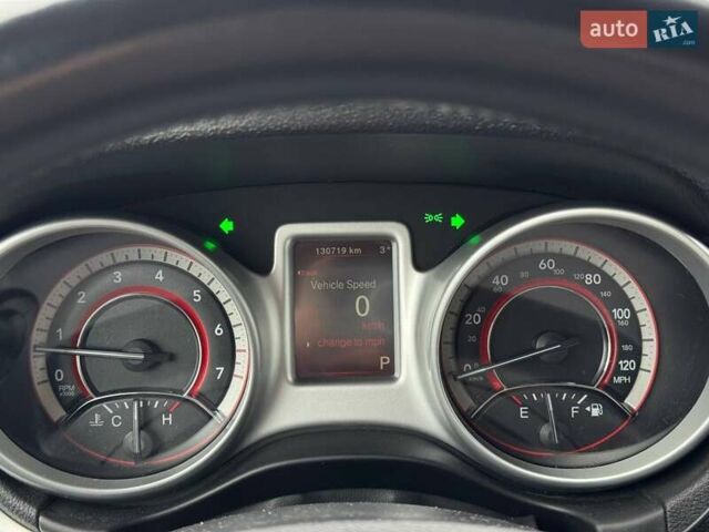 Чорний Додж Джорні, об'ємом двигуна 2.4 л та пробігом 130 тис. км за 11500 $, фото 32 на Automoto.ua