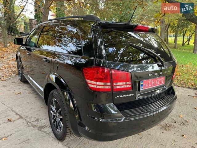 Додж Джорни 2017 в Львове на Automoto.ua Черный Додж Джорни, объемом двигателя 2.4 л и пробегом 125 тыс. км за 10800 $, фото 10 на Automoto.ua