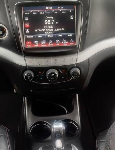 Чорний Додж Джорні, об'ємом двигуна 3.61 л та пробігом 123 тис. км за 14200 $, фото 11 на Automoto.ua