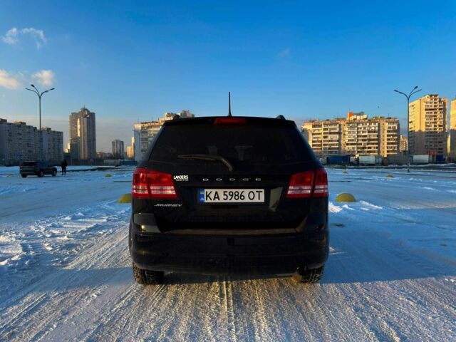 Черный Додж Джорни, объемом двигателя 2.4 л и пробегом 180 тыс. км за 12000 $, фото 5 на Automoto.ua